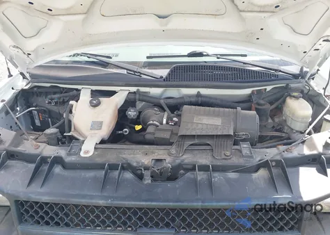 2015 Chevrolet Express 2500 Work Van z USA, uszkodzony, nr VIN 1GCWGFCF7F1272654